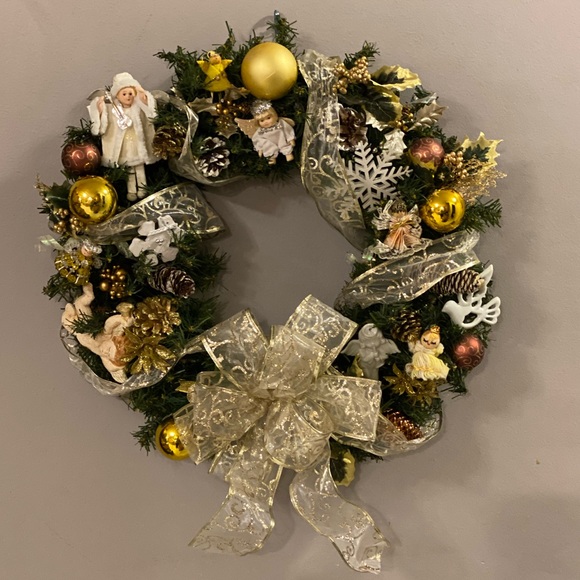 Vintage angel ornament wreath - Picture 2 of 14